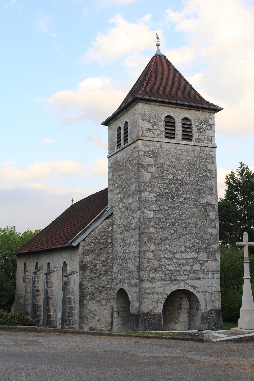 Église St Victor Chanay 1