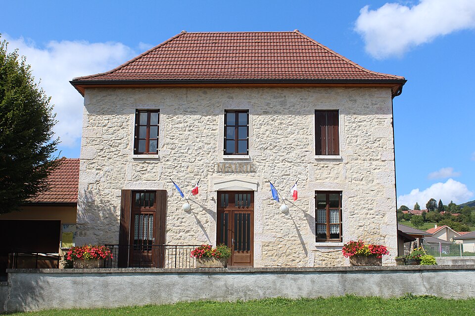 Mairie Cuzieu Ain 2