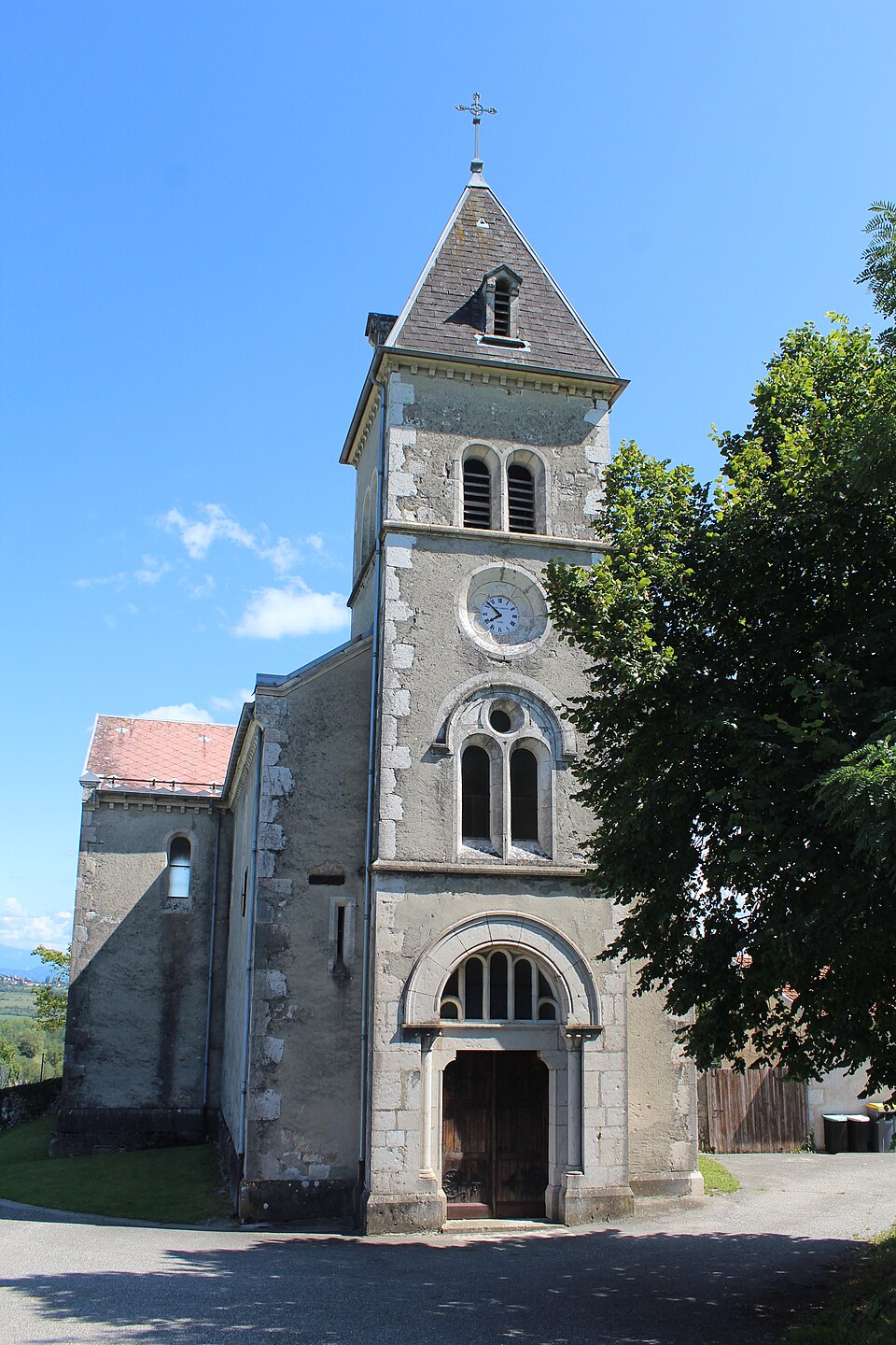 Église St Jean Baptiste Lhôpital 1