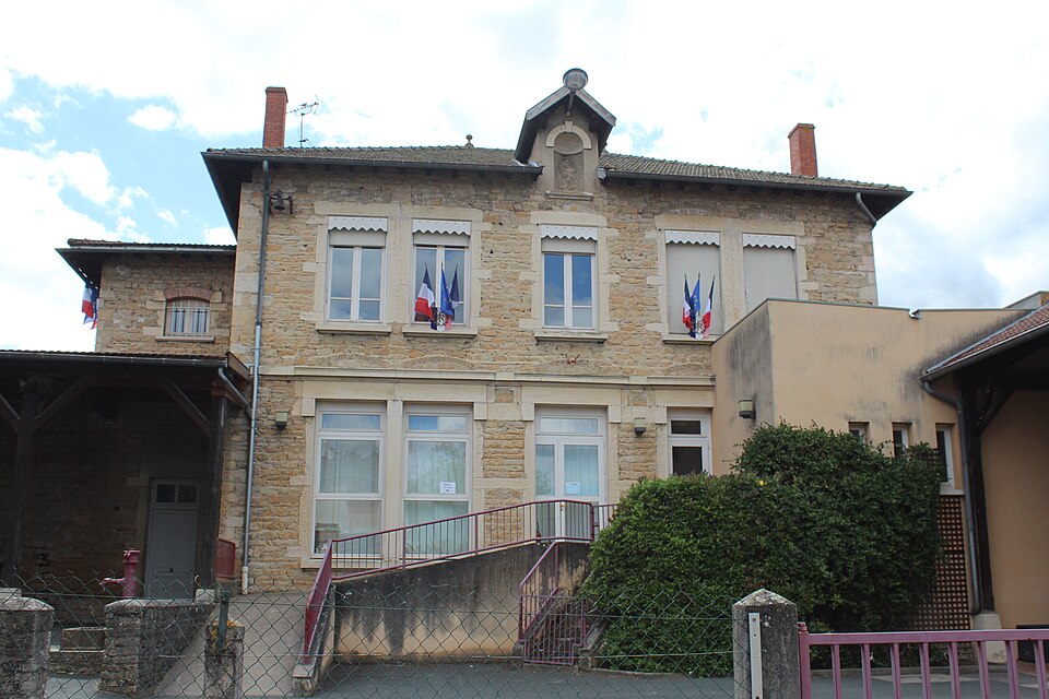 Mairie Mogneneins 6