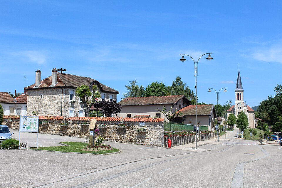 Route Village Montagnat 3