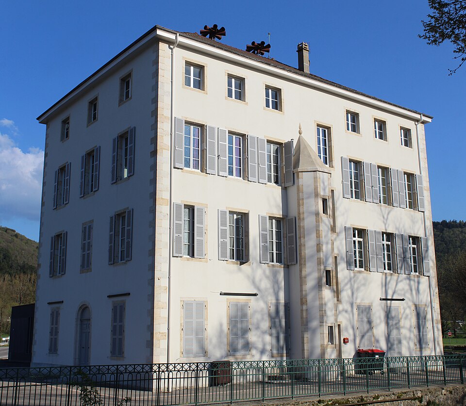 Mairie Montréal Cluse 6