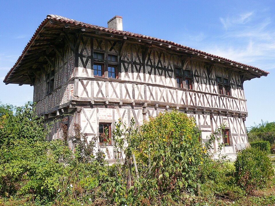 Manoir de la Charme — Montrevel — en — Bresse