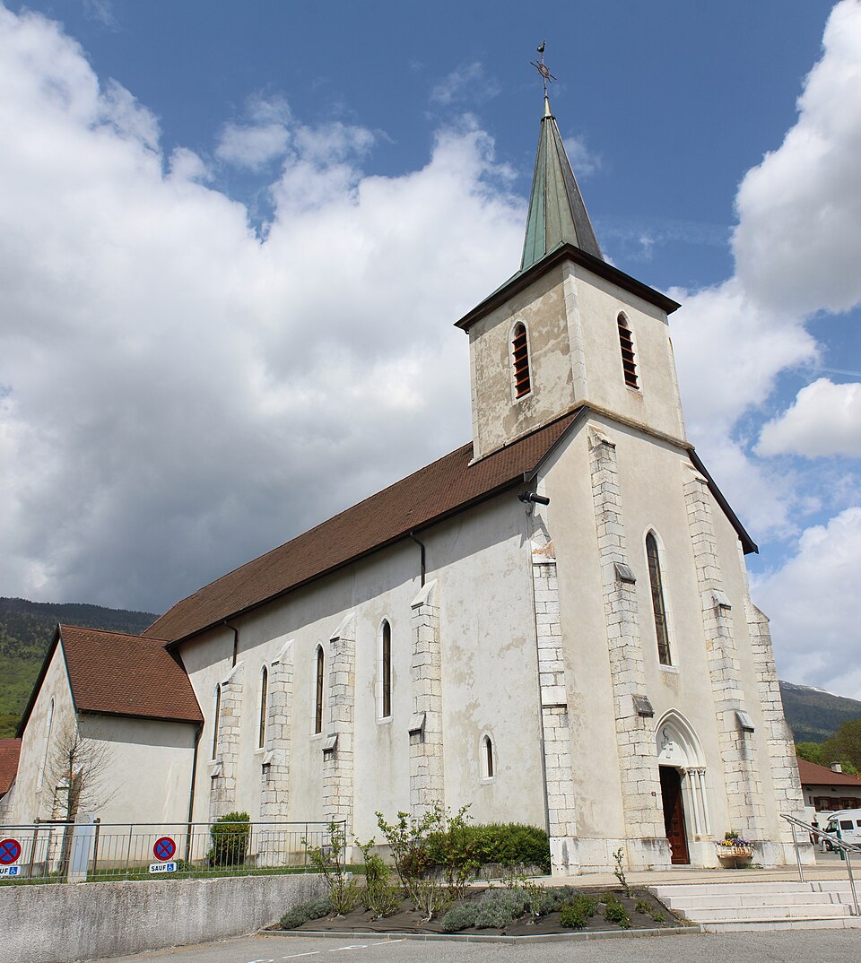 Église St Antoine Péron 7