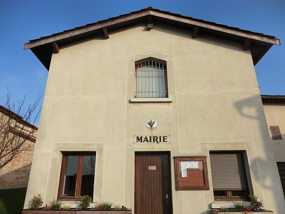 Town hall of Saint — Jean — de — Thurigneux