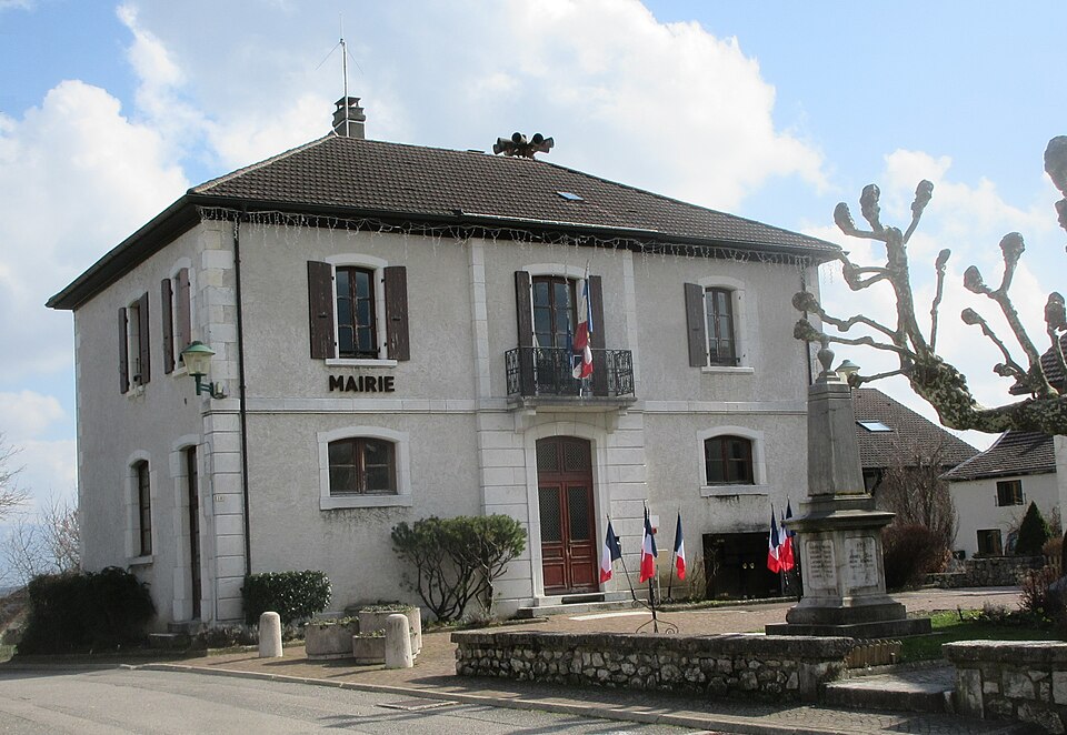 Mairie Sergy Ain 1