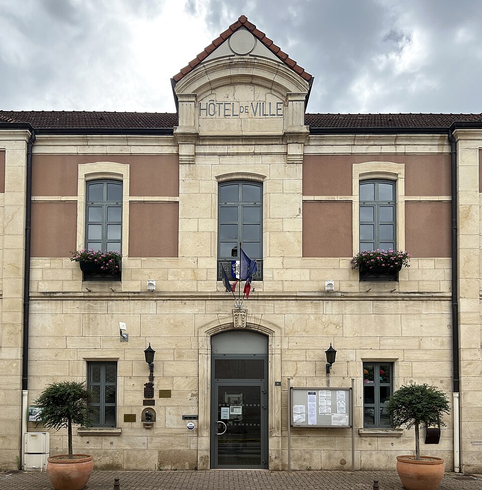 Hôtel Ville — Thoissey (FR01) — 2023 — 07 — 18 — 1