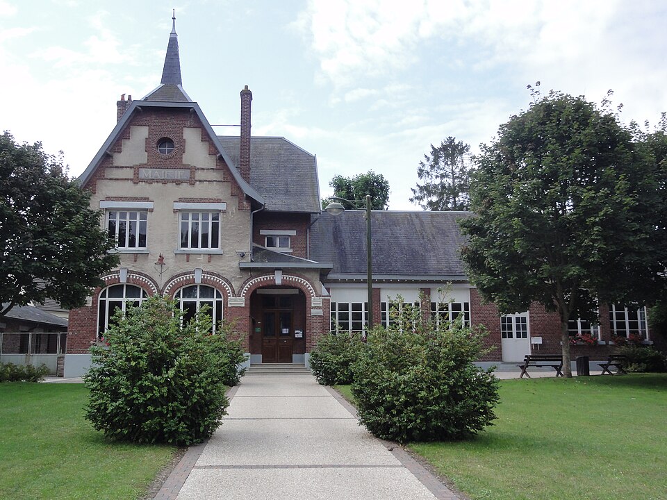 Artemps (Aisne) mairie — école