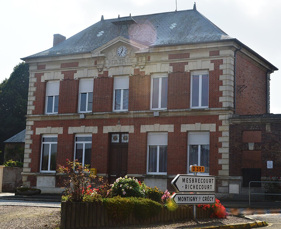 Assis — sur — Serre Mairie