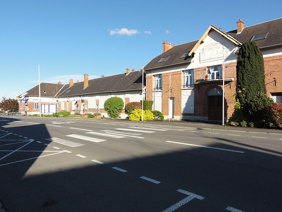 Beautor (Aisne) mairie — école — PTT