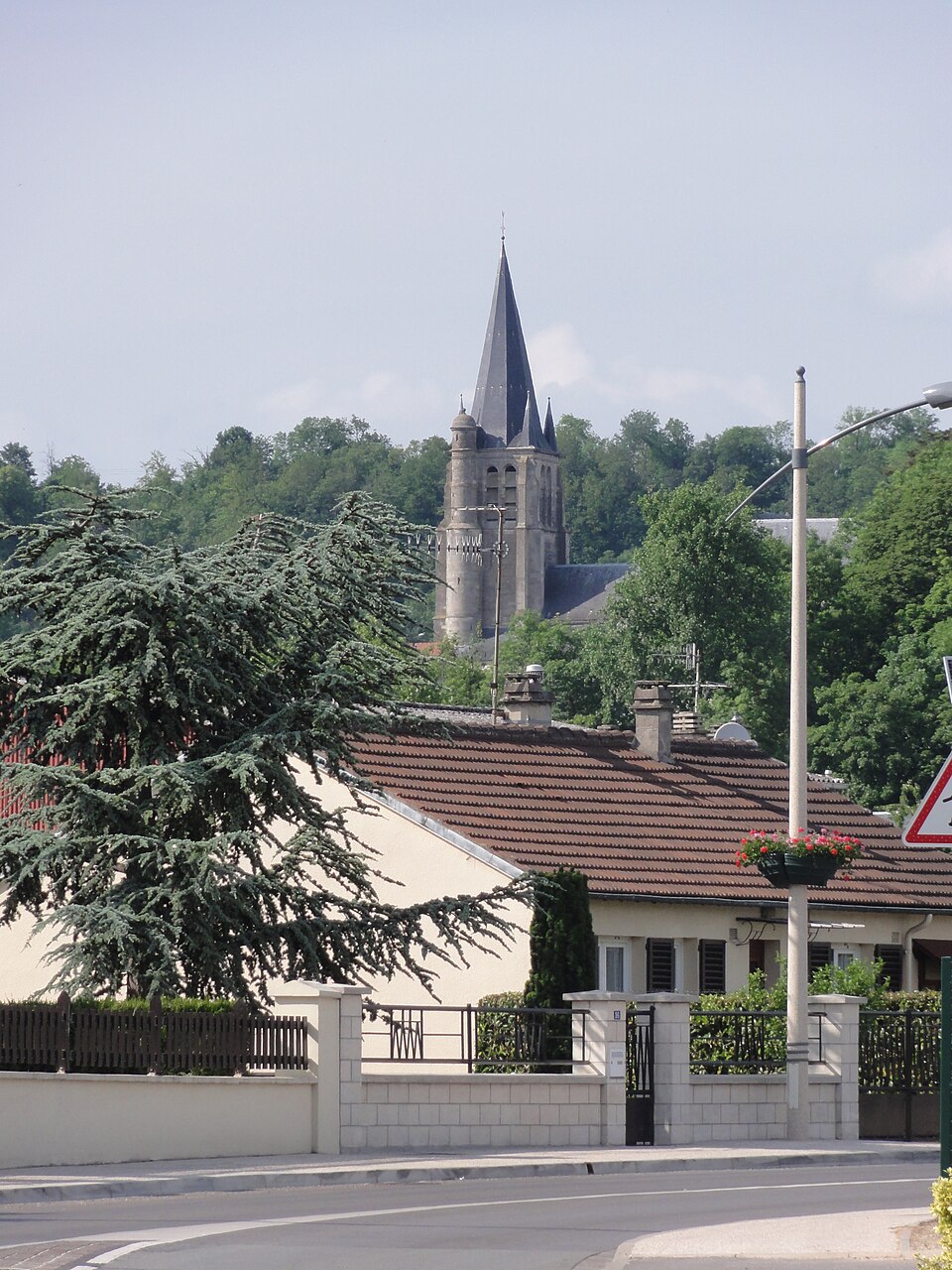 Bucy — le — Long (Aisne) Église