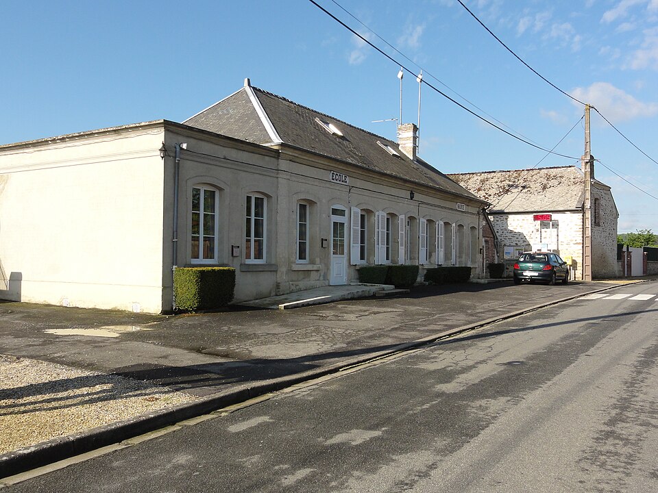 Cerny — lès — Bucy (Aisne) mairie — école