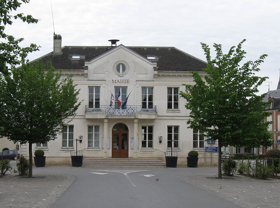 Charly mairie 1280