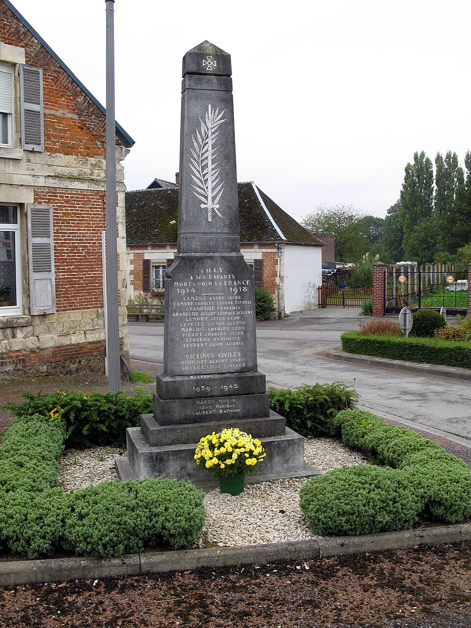 Cilly monument — aux — morts 1
