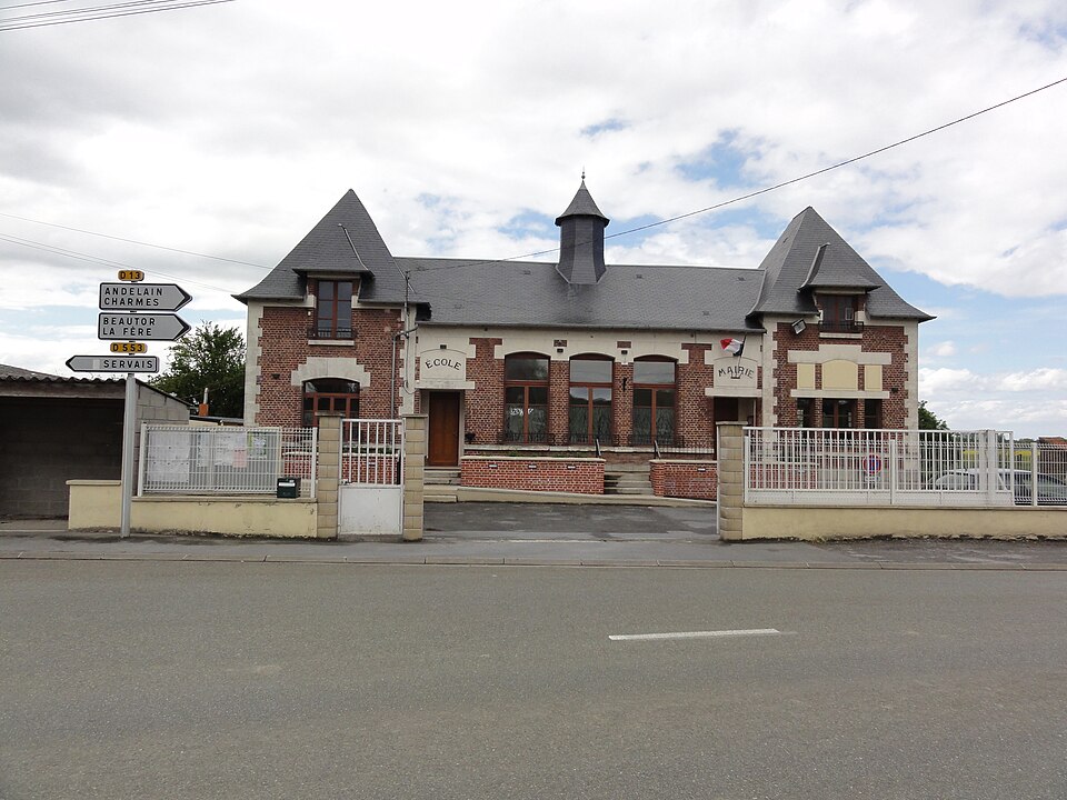 Deuillet (Aisne) mairie — école