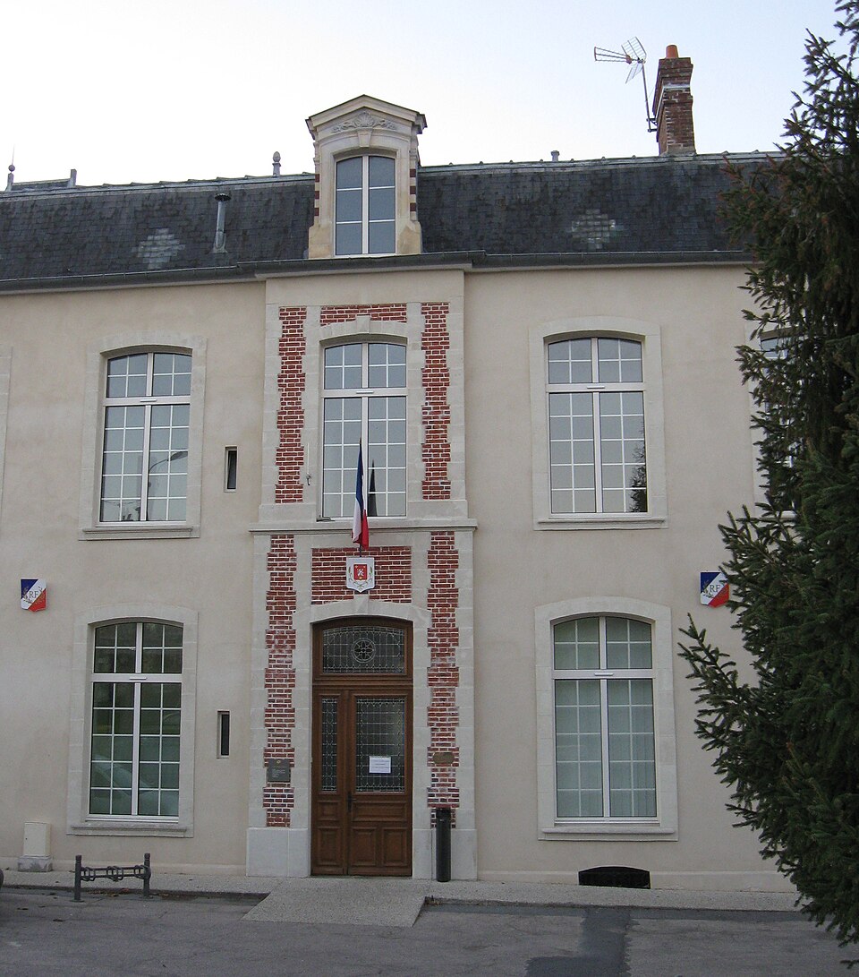 Etampes — s — M mairie