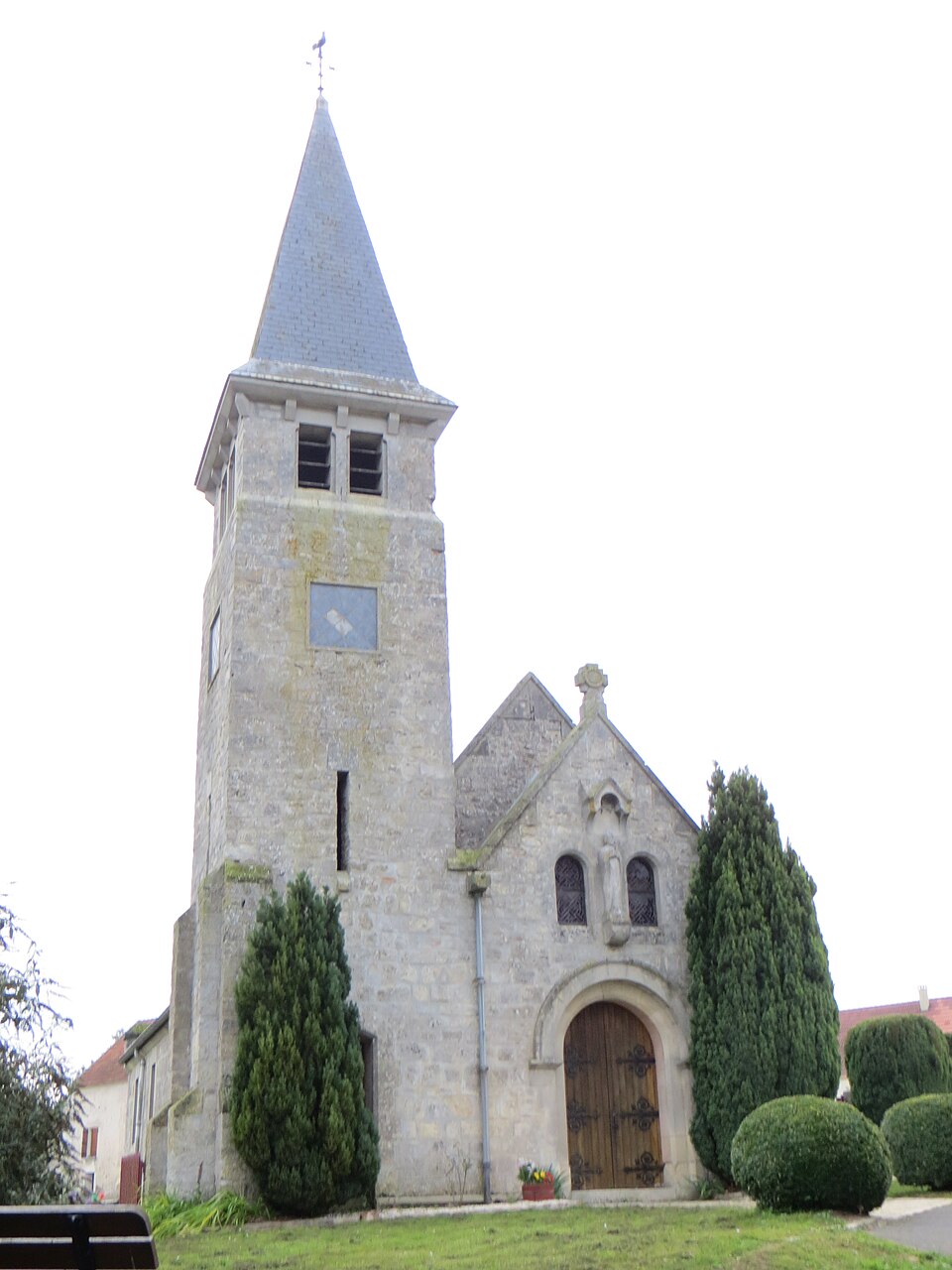 Étrépilly — Église Saint — Luc 3