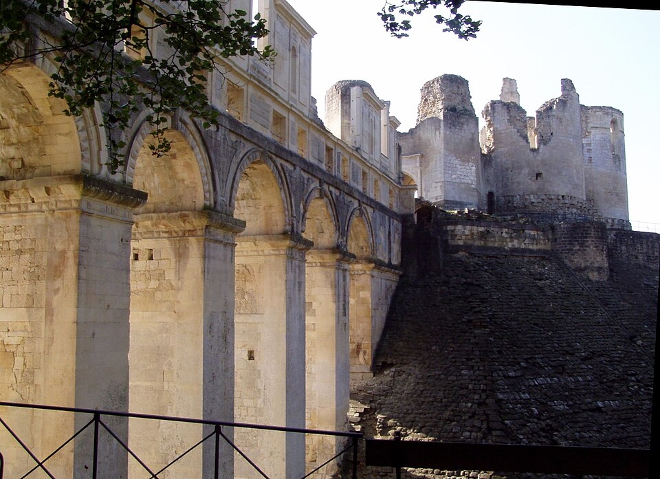 Fere chateau vgen bas