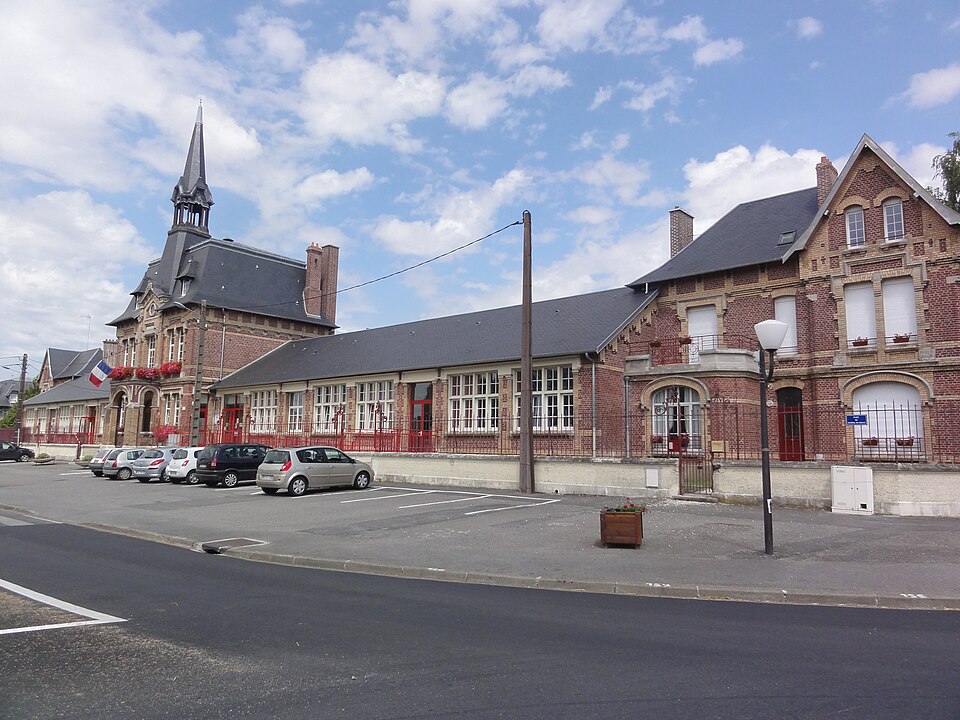 Flavy — le — Martel (Aisne) mairie et écoles du centre (01)