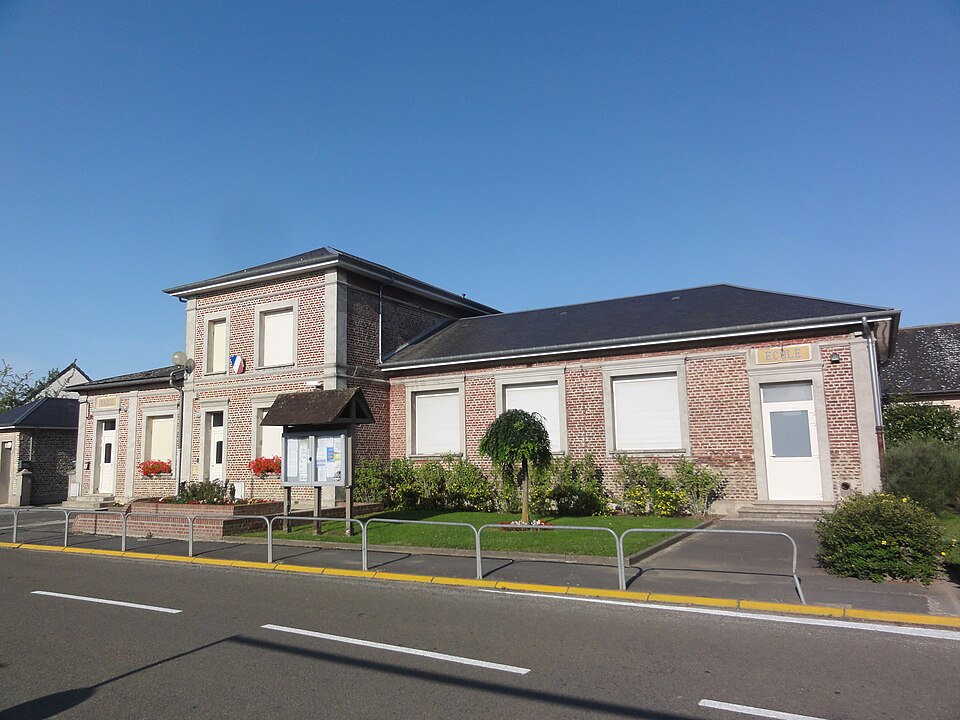 Francilly — Selency (Aisne) mairie — école