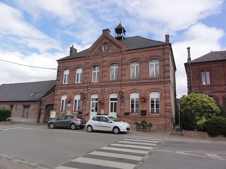 Landouzy — la — Cour (Aisne) mairie — école
