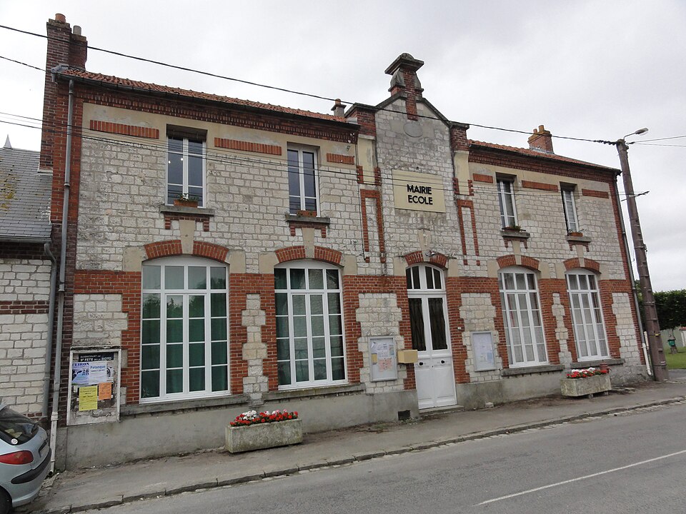 Lor (Aisne) mairie — école
