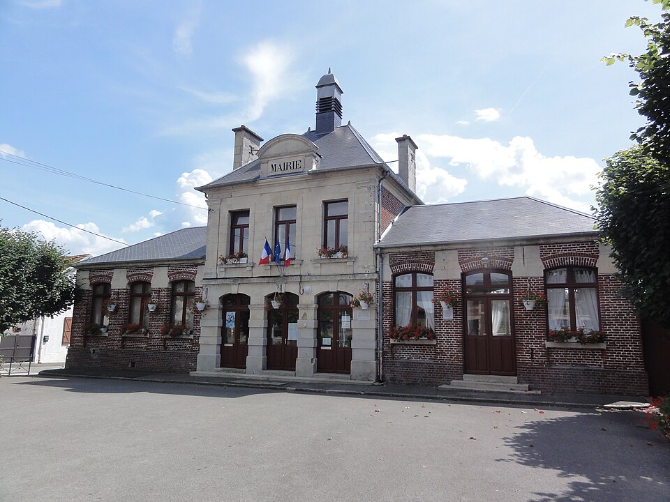 Marest — Dampcourt (Aisne) mairie à Marest