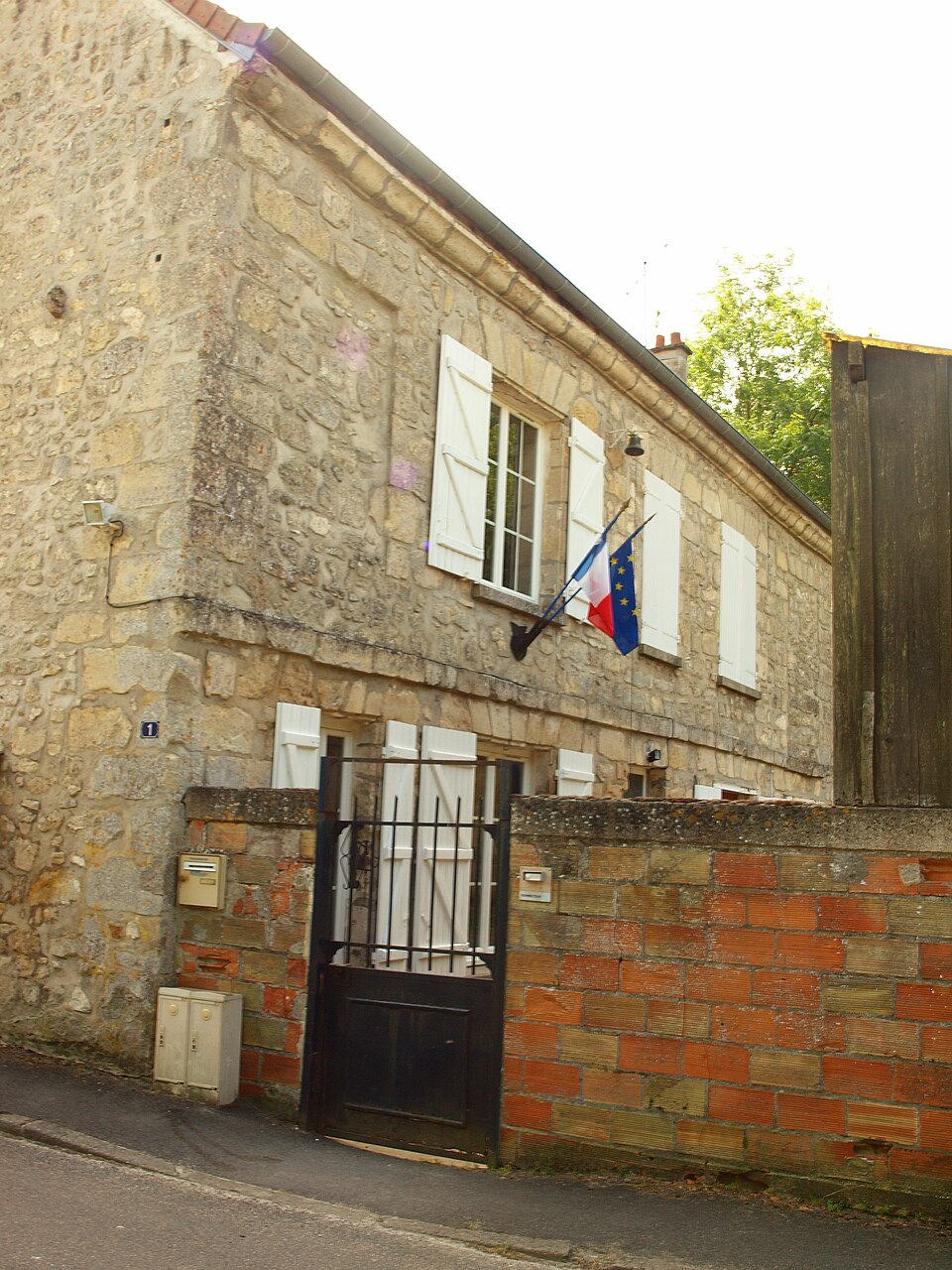 Montgru — Saint — Hilaire — FR — 02 — mairie — 01