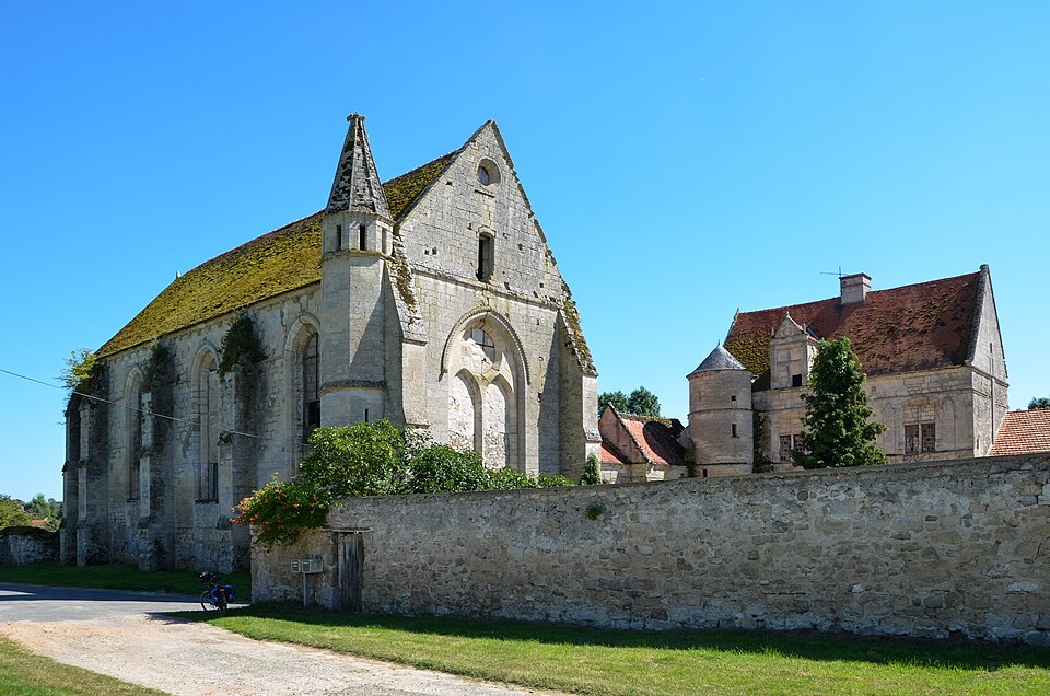 2012 DSC 0244 Commanderie des templiers de Moisy a Montigny — l'Allier