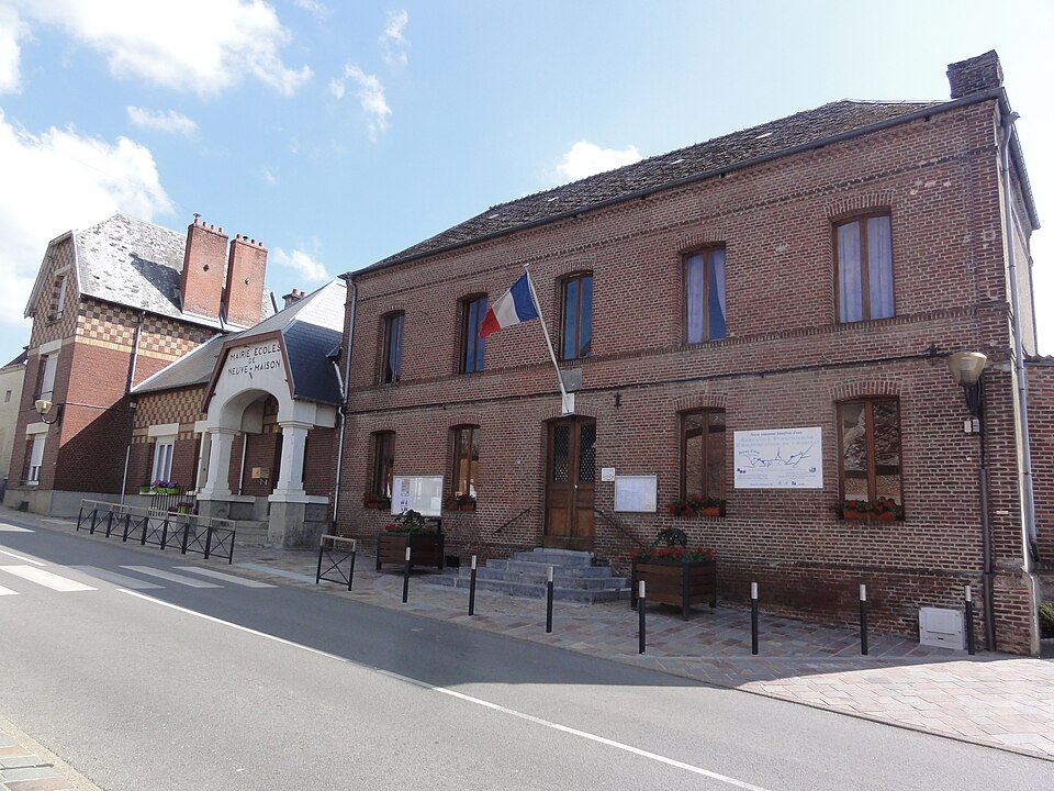 Neuve — Maison (Aisne) mairie — école