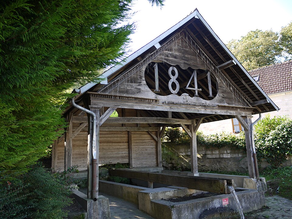 Lavoir Nouvion le Vineux P1070755