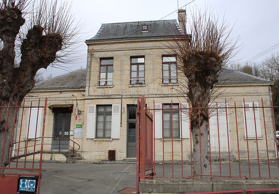 Noyant — et — Aconin Mairie1