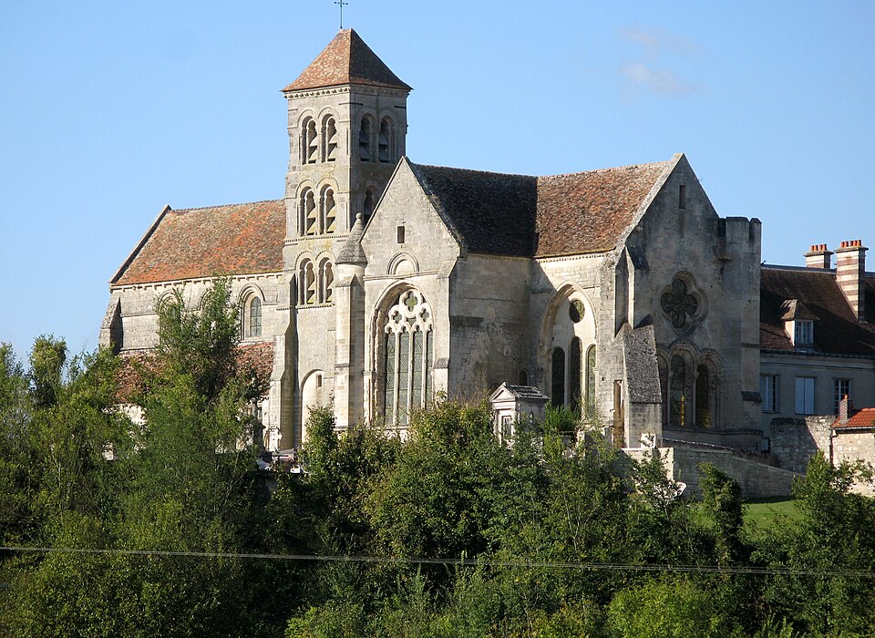 Oulchy — le — Château (église) 7905