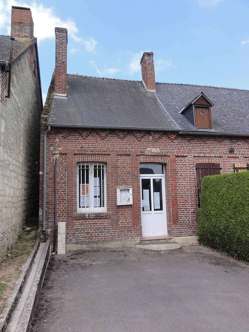 Saint — Pierremont (Aisne) mairie