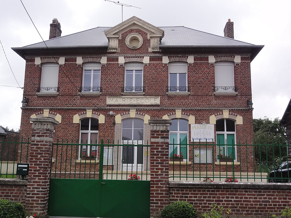 Trefcon (Aisne) mairie — école