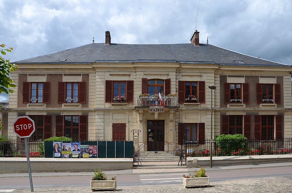Mairie — de — Trélou — sur — Marne — 
