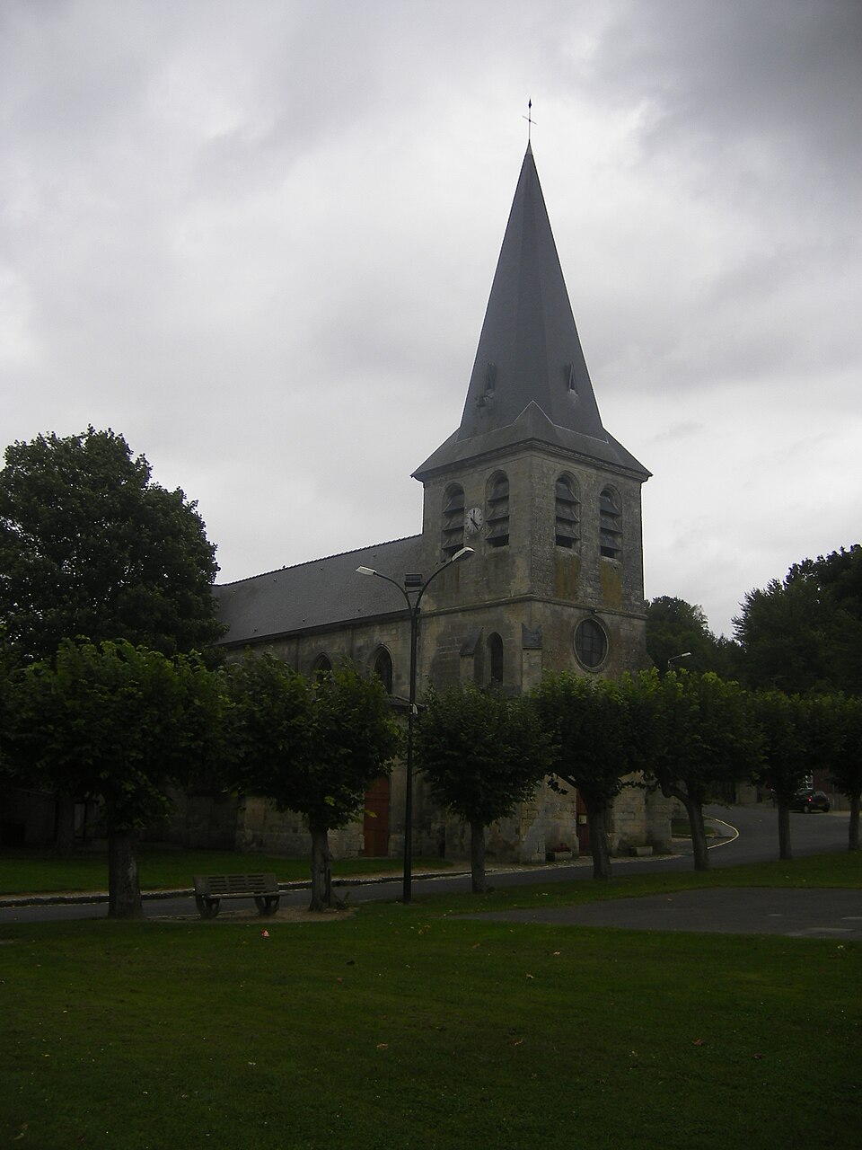 FR — 02 — Trosly — Loire