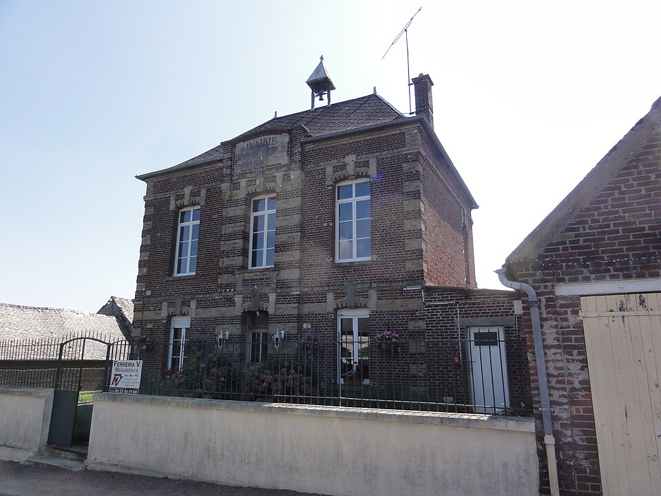 Ugny — le — Gay (Aisne) mairie — école