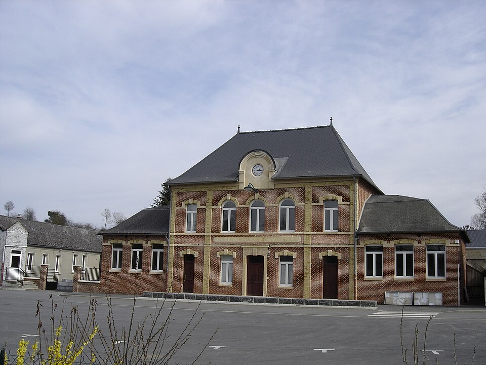 Venerolles city hall