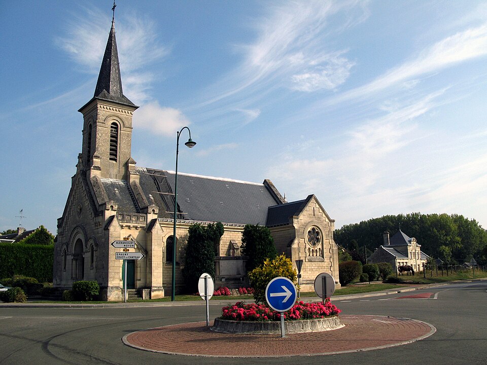 Vézaponin rondpoint église 1