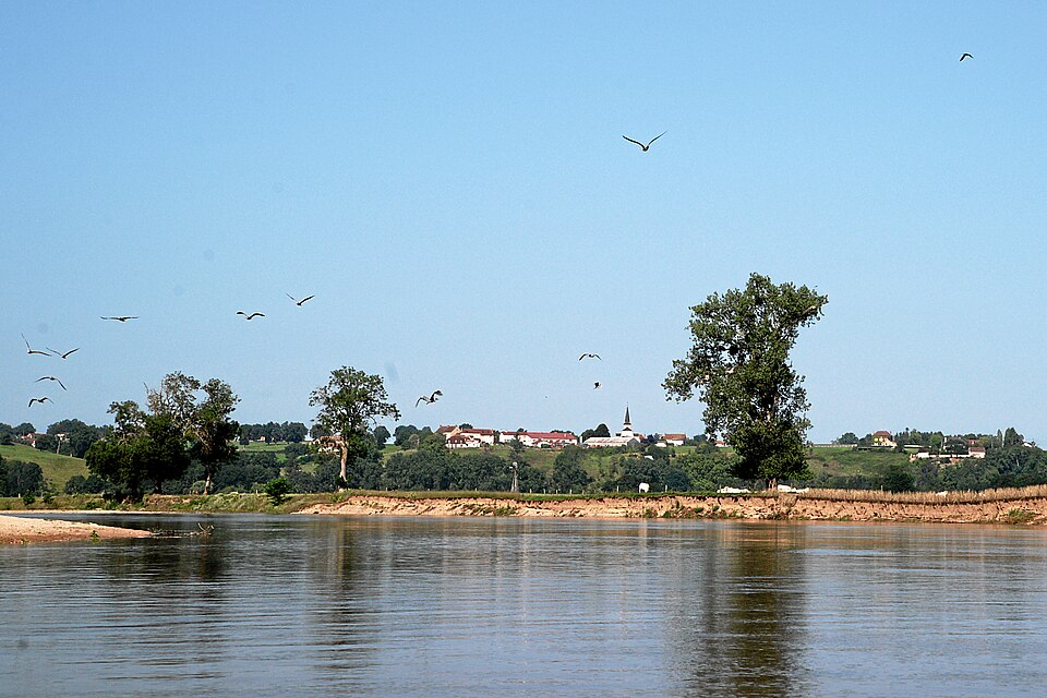 Loire — bei — avrilly