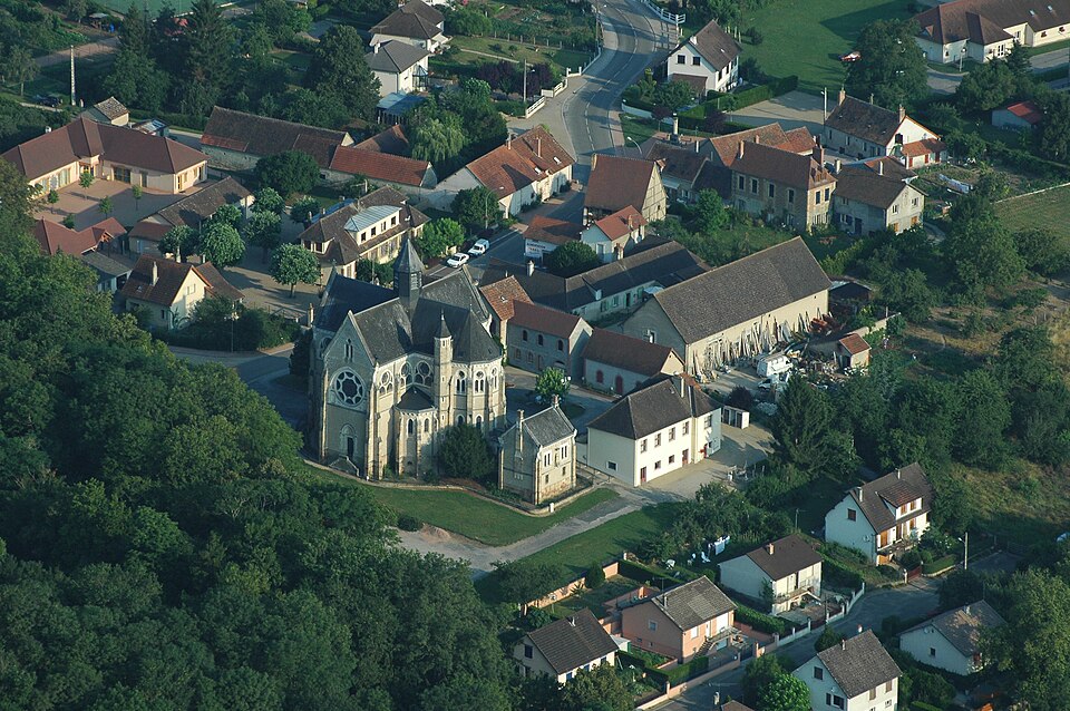 Bressolles Allier Eglise 01
