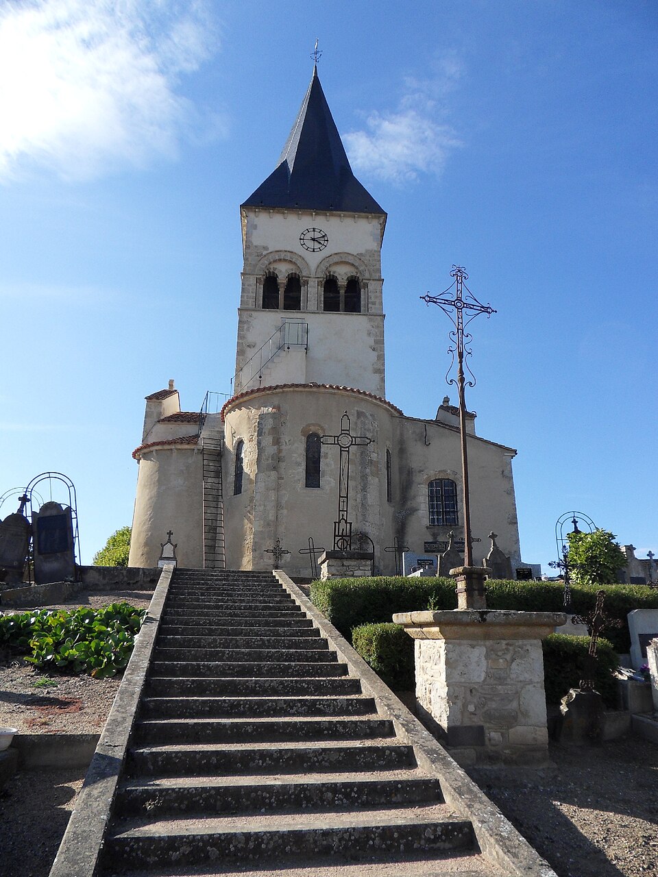 Contigny Eglise St Martial abside et clocher