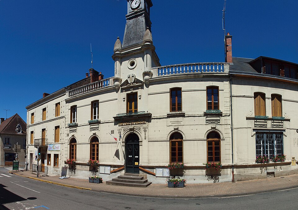 Cosne d'Allier — FR — 03 — mairie — 03