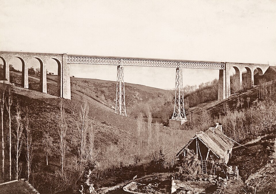 Viaduc du Bellon — Les Travaux Publics de la France (Cropped)