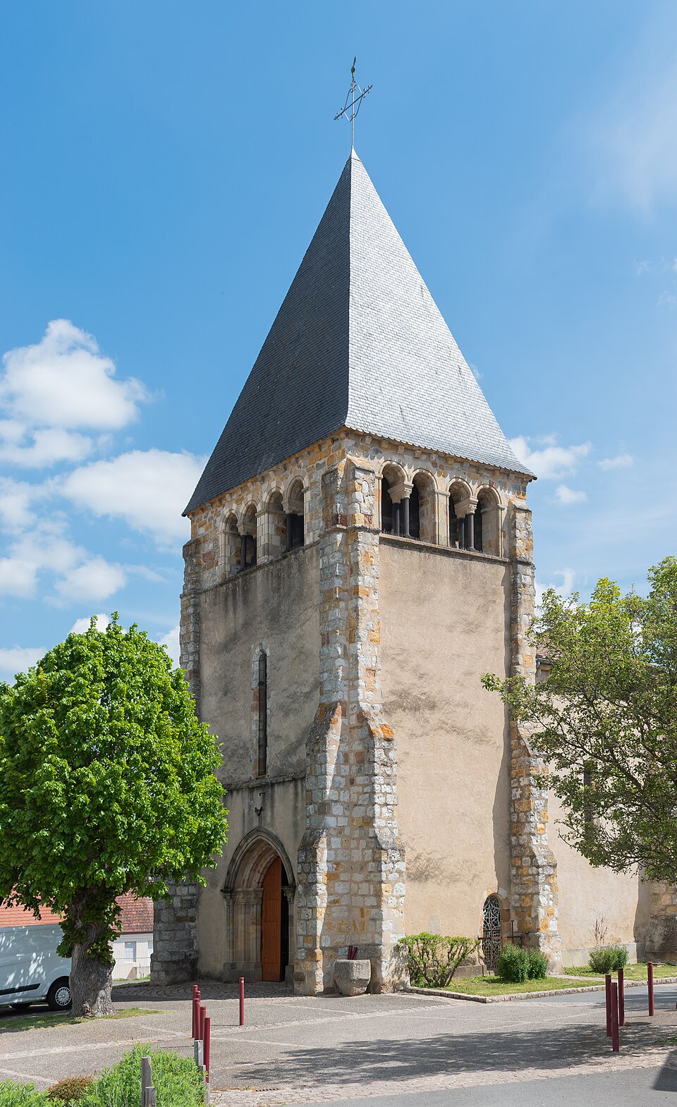 Saint George church in Desertines (1)