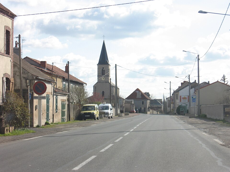 Le Mayet — d'École FR (march 2008)
