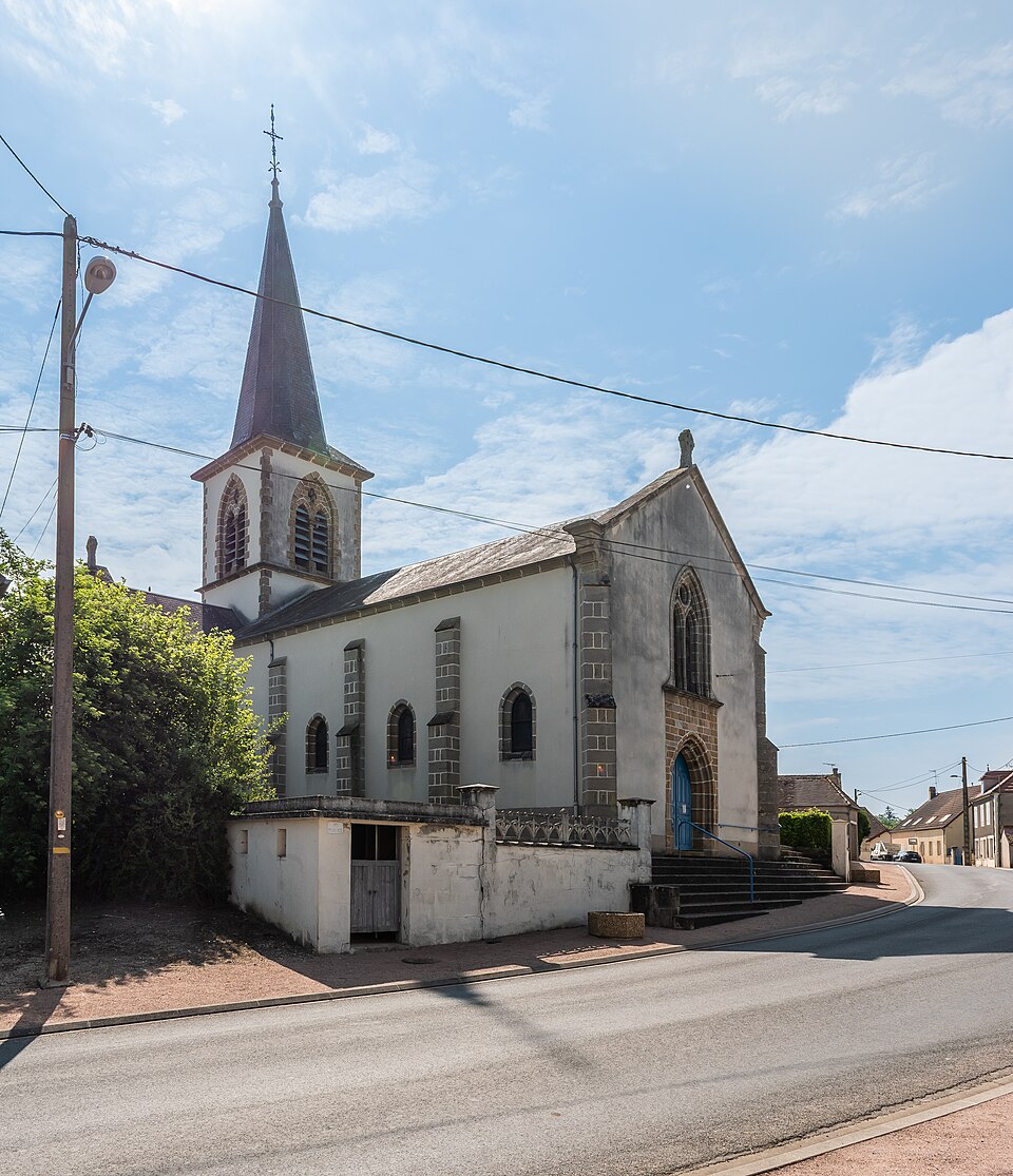 St Peter in chains church in Monetay — sur — Loire (9)