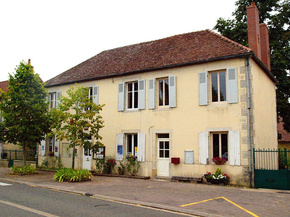 Pouzy — Mésangy — FR — 03 — mairie — 03