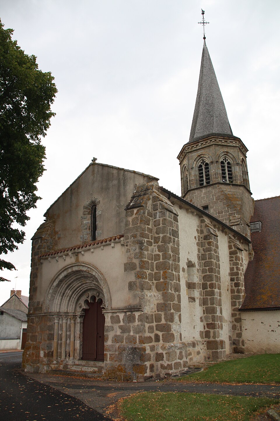 Église de Saint — Bonnet — de — Four
